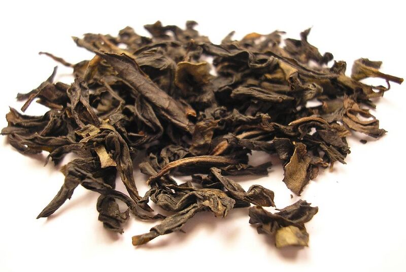 Archivo:Ban Tian Yao Oolong tea leaf.jpg